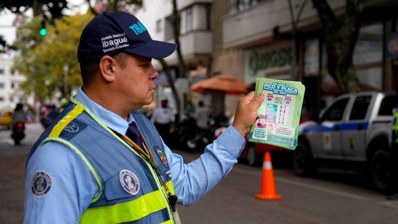 A sacar la billetera: Terminan los partes pedagógicos y comienzan las multas reales por 'pico y placa' 1