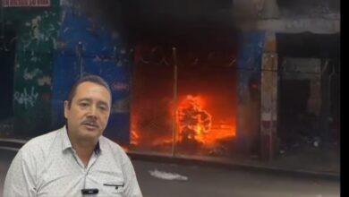 "No queremos repetir la tragedia", Habitantes de calle vuelven a incendiar edificio en ruinas 4