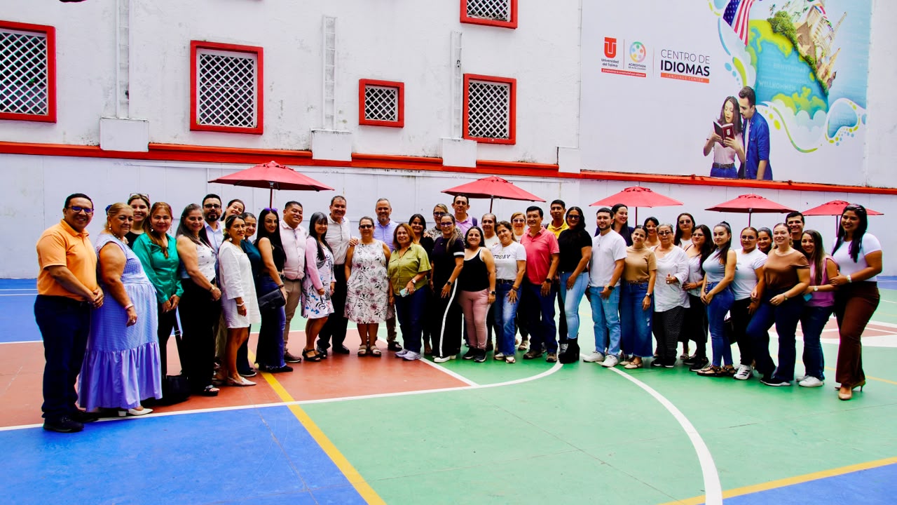 Secretaría de Educación de Ibagué rinde homenaje al rector Omar Mejía por una década de liderazgo en la Universidad del Tolima 1