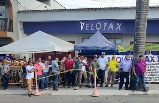 Delegado de la Supertransporte ingresó a Velotax tras más de 12 horas de negociaciones 1