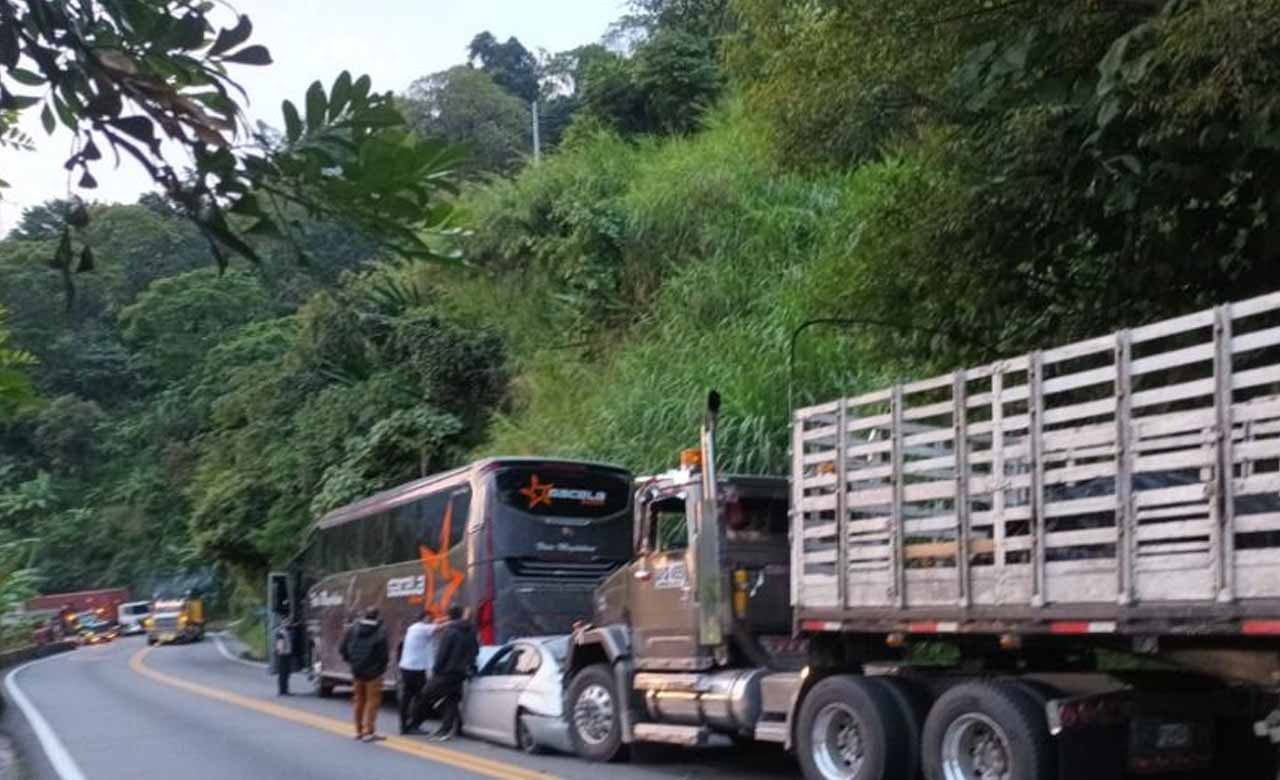 La Secretaría de Tránsito del Tolima lidera el monitoreo vial y descarta cierre total entre Ibagué y Cajamarca 1