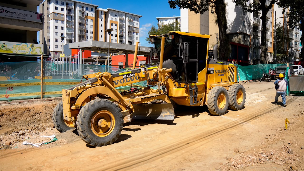 Vía a El Salado entra en etapa clave: arrancó la construcción de la estructura de pavimento 2