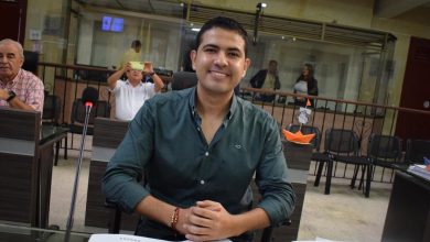 “Prohibir ciertas formas de vestir en universidades sería inconstitucional”: concejal Andrés Zambrano 9