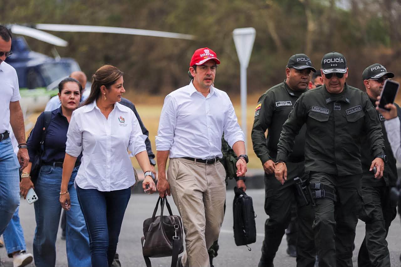 “El Tolima no está solo; porque los problemas que enfrentan la gobernadora, los alcaldes y los tolimenses, son los problemas del Gobierno Nacional”: ministro Rodrigo Lara 1