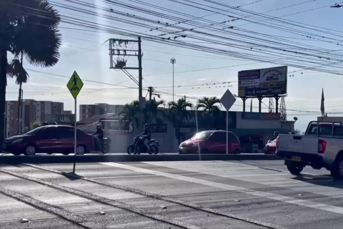 Retiran reductores de velocidad en la avenida Mirolindo tras congestión vehicular 1