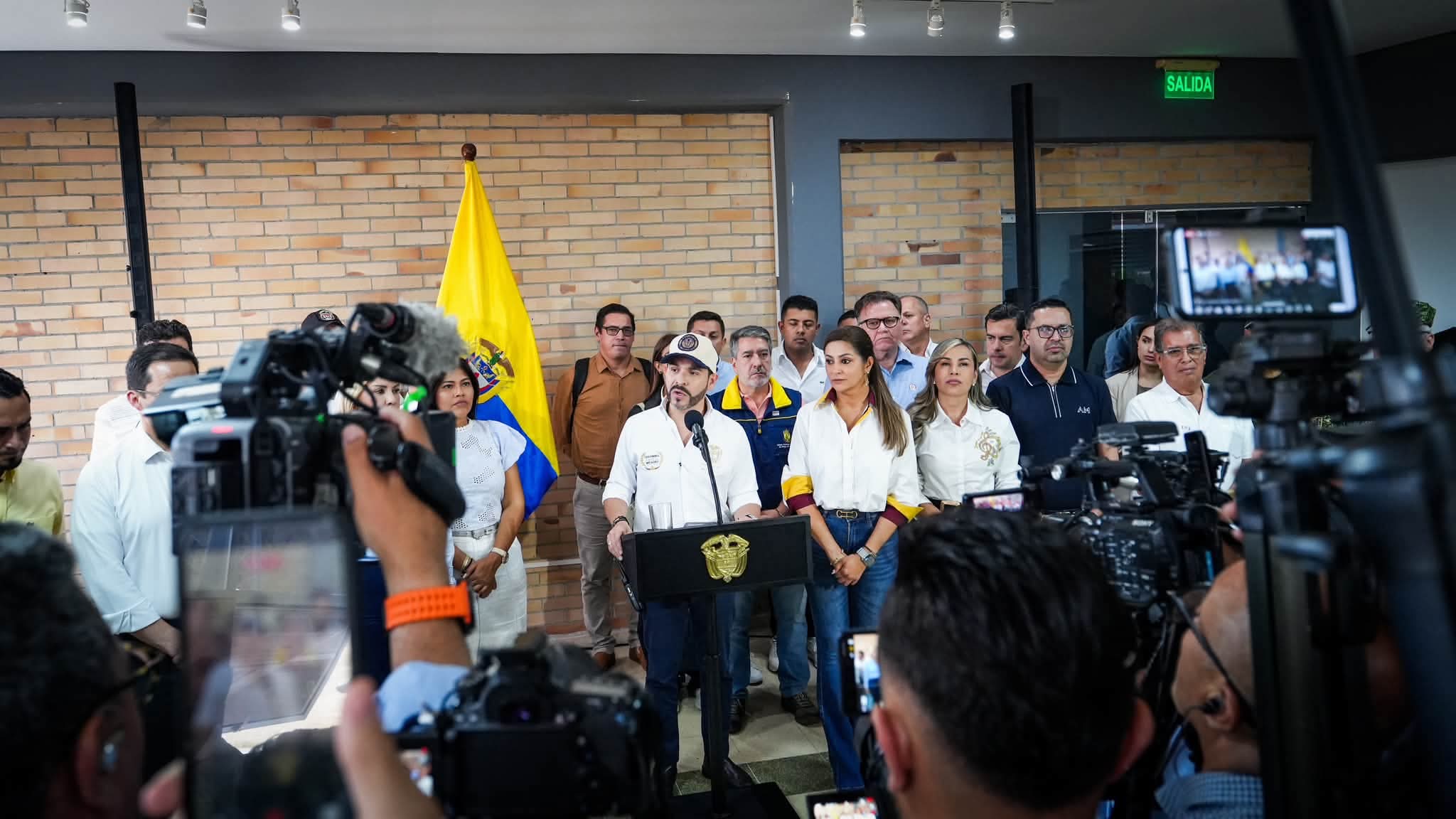 El Gobierno Nacional anuncia plan de recuperación para el Tolima tras incendios y terremoto 1
