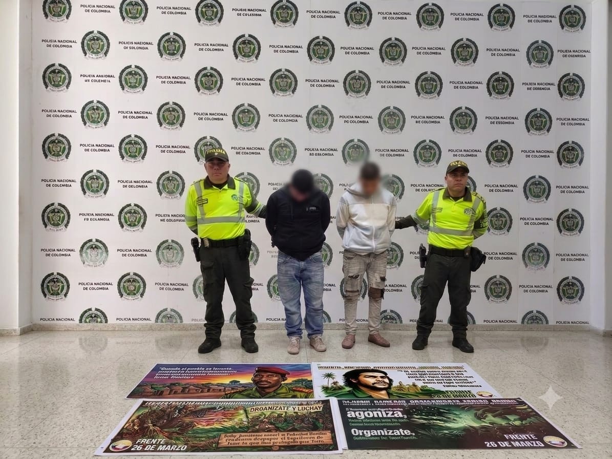 A pocas horas de la posesión presidencial, caen dos personas con propaganda de grupo armado en el Tolima 1