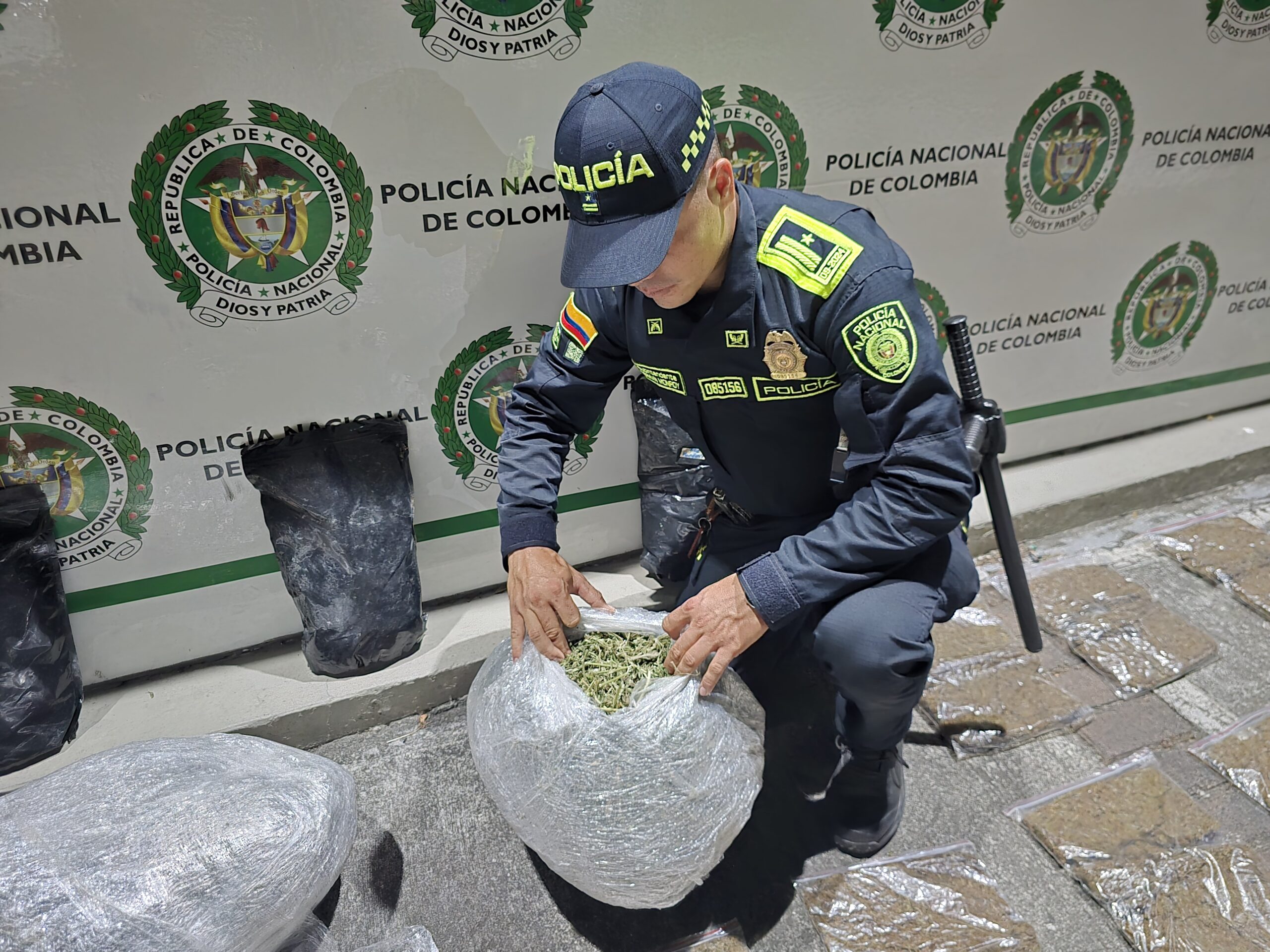 ¡Golpe al narcotráfico! Policía incauta más de 112 kilos de marihuana en Ibagué 1