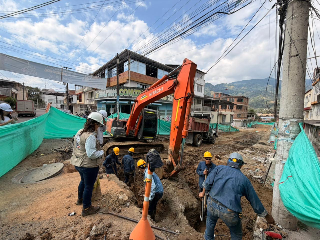 Combo 3x1 del IBAL recuperará redes y cuatro cuadras de vías en el barrio Departamental 1