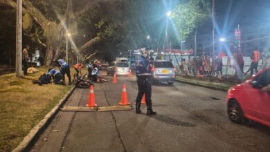 Agente de tránsito y un motociclista resultaron heridos en un control vial 2