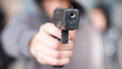 Ataque a tiros en un billar de Ibagué deja heridos a un funcionario del Inpec y a su hermano 10