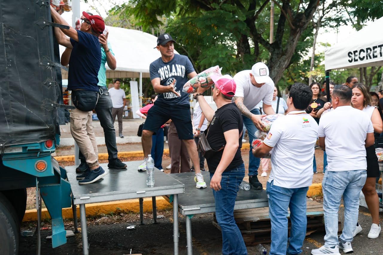 Solidaridad sin fronteras: más de 120 toneladas de ayudas humanitarias enviadas desde Ibagué 3