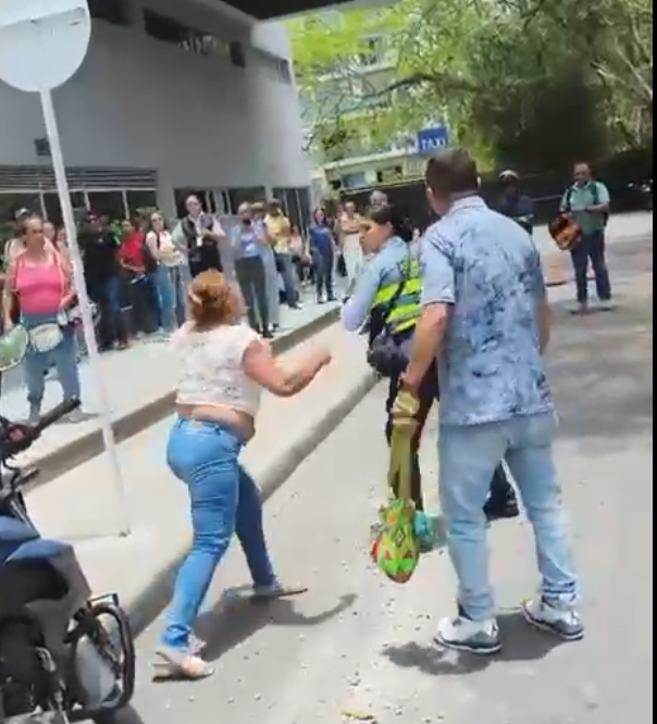 agredió