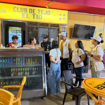 Operativo en El Salado: autoridades aprietan controles al comercio ilegal de licores y cigarrillos 12