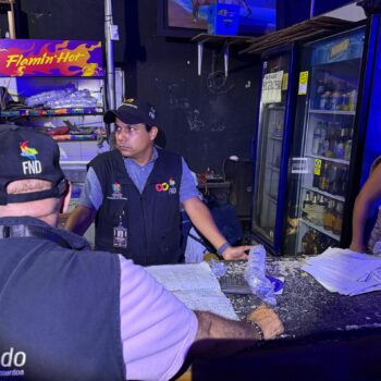 Operativo en El Salado: autoridades aprietan controles al comercio ilegal de licores y cigarrillos 10