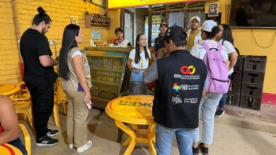 Operativo en El Salado: autoridades aprietan controles al comercio ilegal de licores y cigarrillos 1
