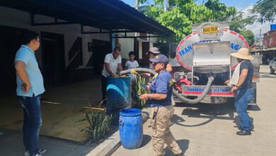 Dos carrotanques abastecen de agua a Alvarado por afectación del acueducto 1