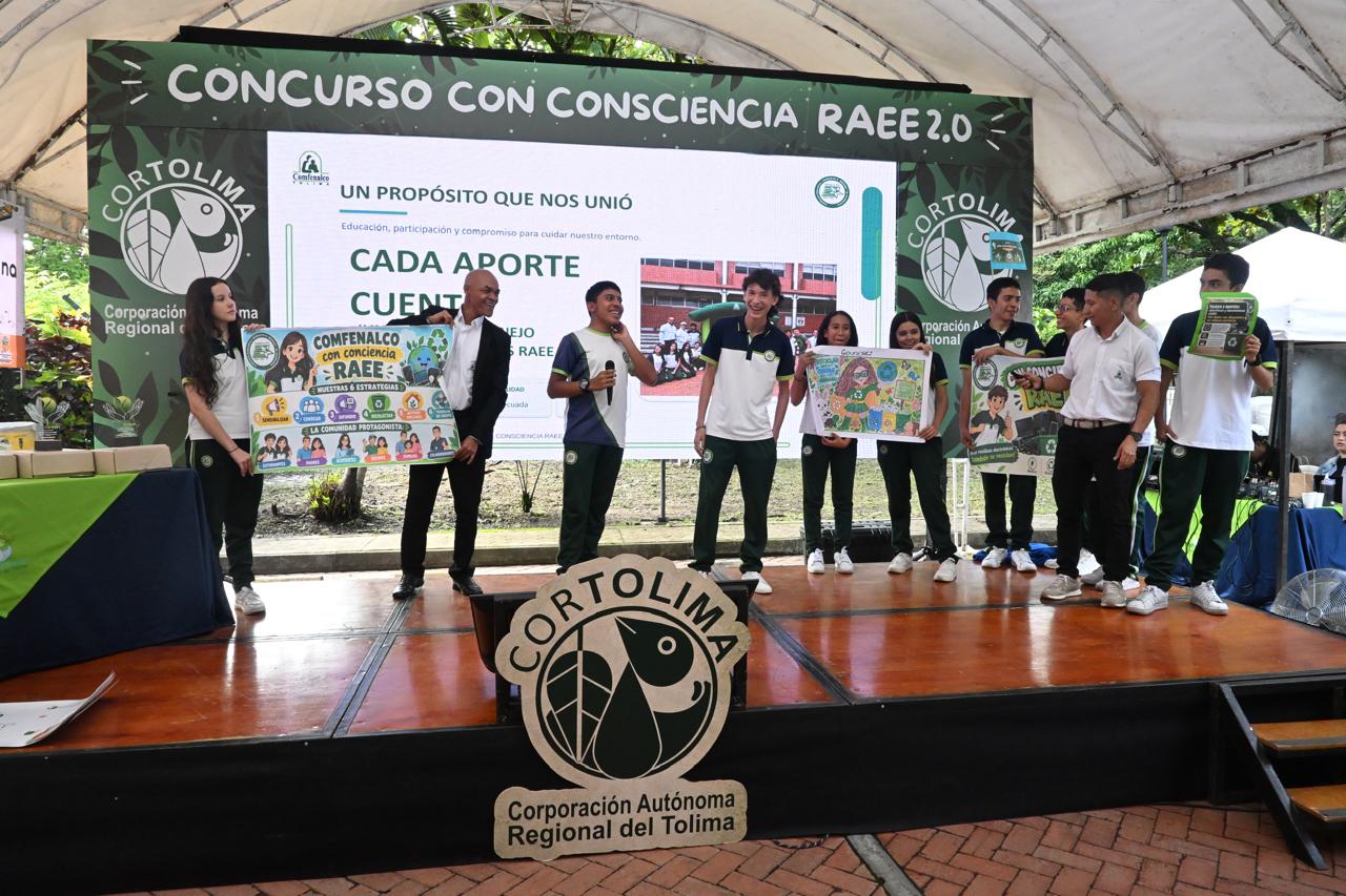 Colegio de Comfenalco Tolima es número uno en concurso ambiental RAEE 6