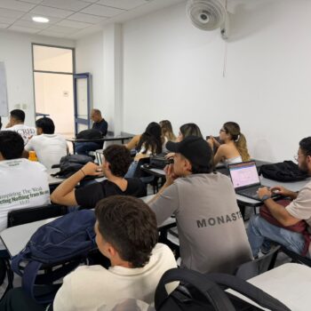 ¡Alerta con lo que consume! GOAT llevó a universitarios del Tolima a identificar licor adulterado y cigarrillos de contrabando 5