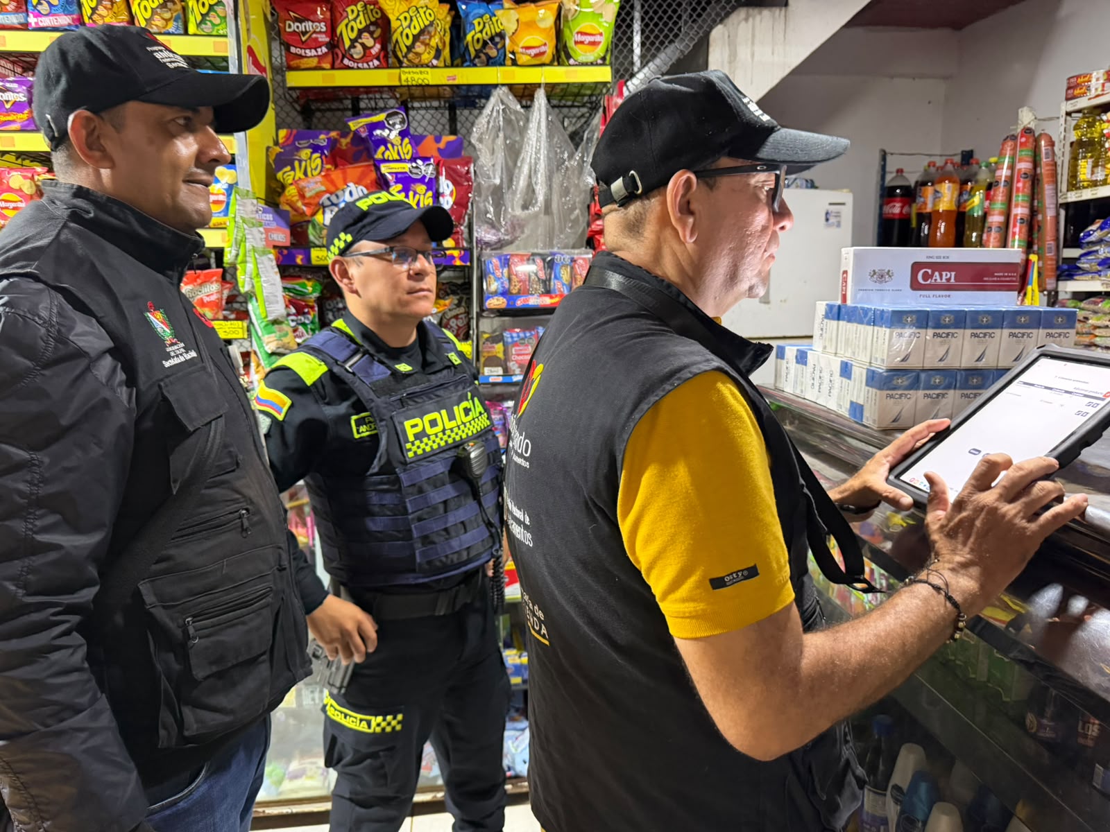 Freno al contrabando: GOAT aprehende cigarrillos y licores con estampillas falsas 1
